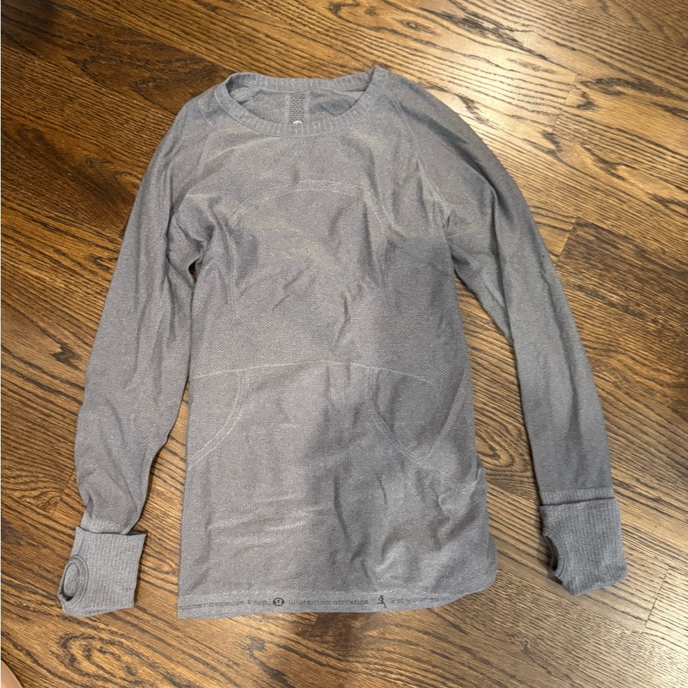 lululemon athletica Gray Long Sleeve Tee